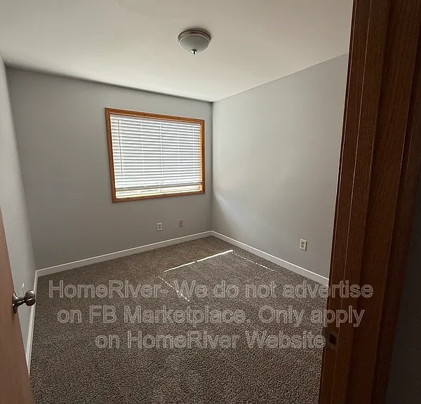 519 W 5th St — Photo 16