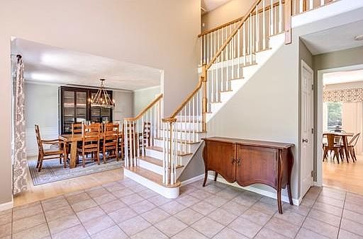 4th image of 12 Woodhaven Dr