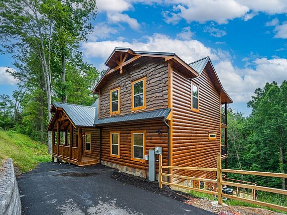 2nd image of 1918 Pine Ct Lot 605A