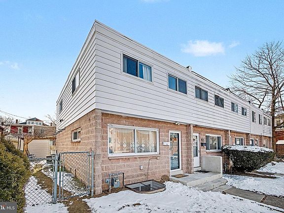 2nd image of 1719 Cumberland St