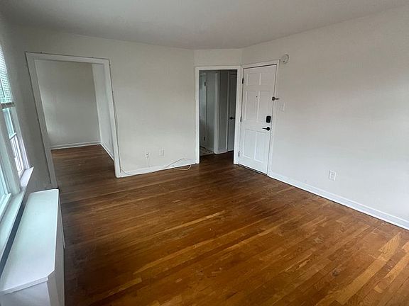 2nd image of 2331-2333 Niskayuna Dr #2331-06