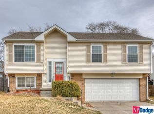 3102 Sheridan Rd, Bellevue, NE 68123