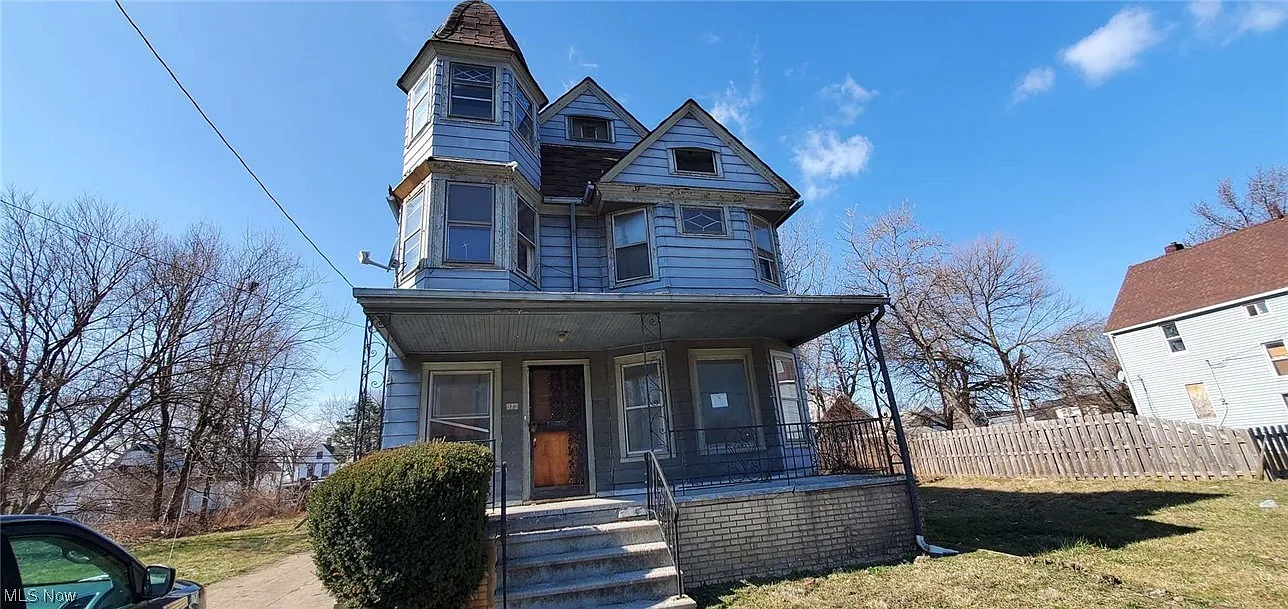 972 E 79th St photo 1