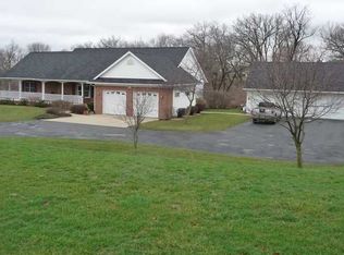 4225 Plumberry Rd, Ely, IA 52227