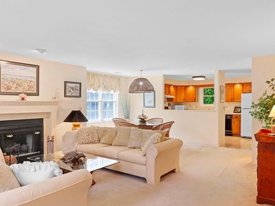 23 Whittier Meadows Dr UNIT 23, Amesbury, MA, 01913
