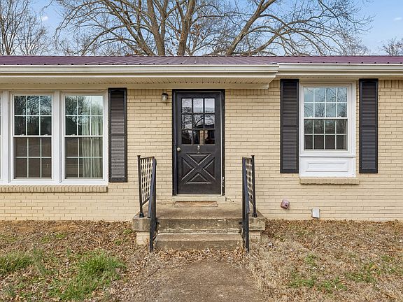 2nd image of 205 Shiloh Rd