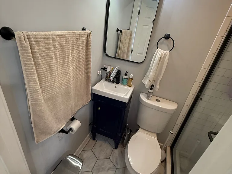 1503 W 19th St #4R — Photo 9