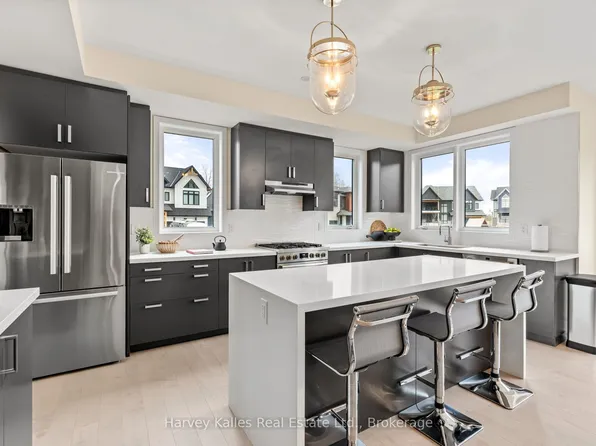 157 Springside Cres, The Blue Mountains, ON L9Y 4P5