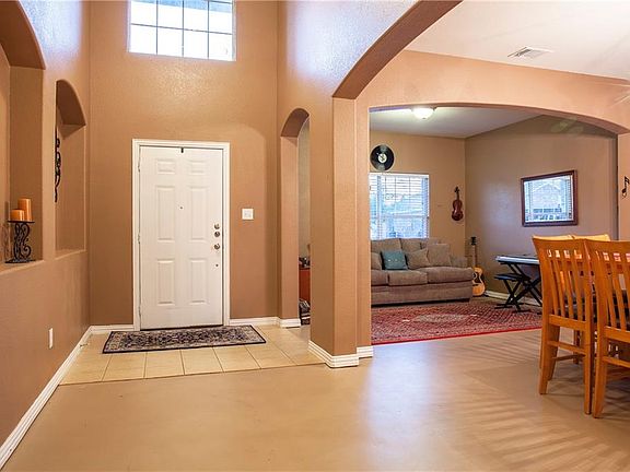 4th image of 1717 White Mountain Way