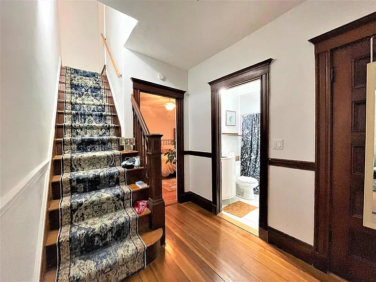 10 Dickson St #1 — Photo 12