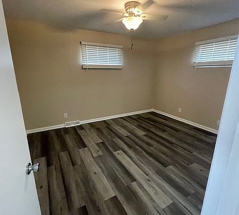4th image of 402 E Jefferson St #402