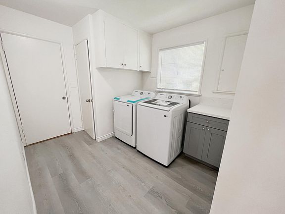 4th image of 42 S Parkwood Ave