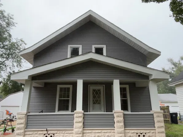 937 Moore St, Beloit, WI 53511