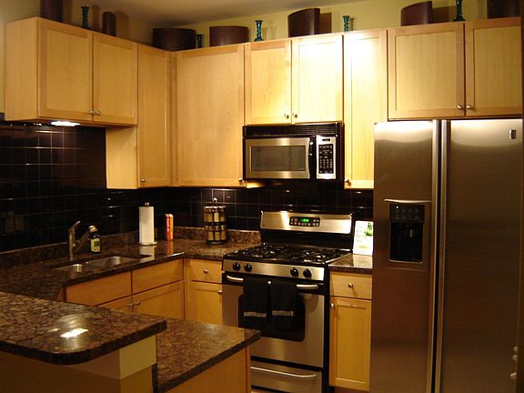 Gourmet Kitchen with stainless appliances