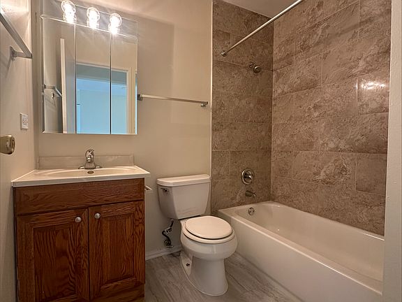 4th image of 775 Court Of Spruce #11261833