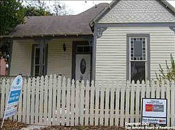 1st image of 422 Spofford St