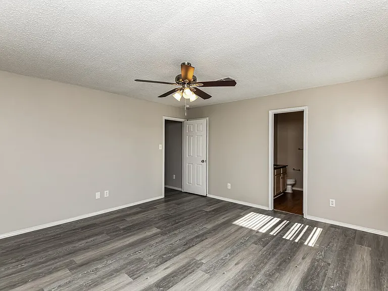3340 Chapel Ridge Way — Photo 12