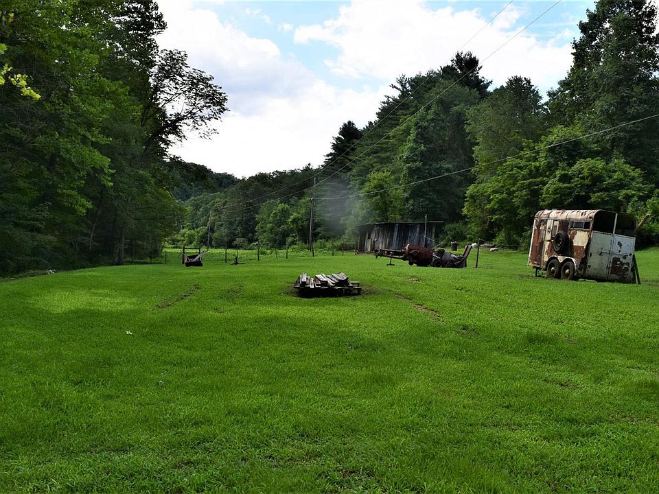1st image of 447 Brushy Fork Rd