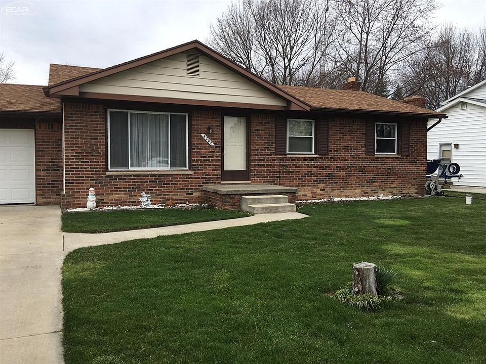 1st image of 4202 Whispering Oak Dr