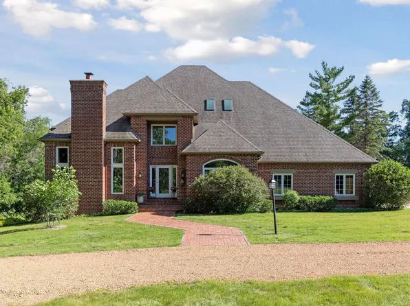 2340 Abingdon Way, Long Lake, MN 55356