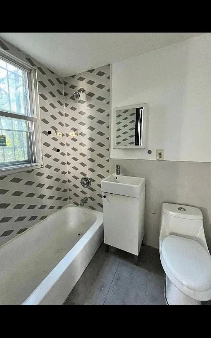 2 bed, $2,100 — Photo 3
