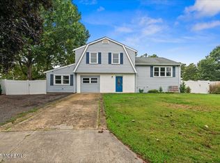 26 Sea Breeze Dr, Little Egg Harbor, NJ 08087