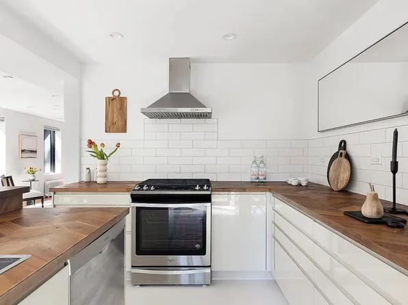 104 King Street image 12 of 28