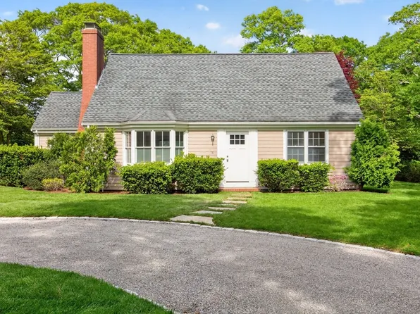 16 Maple Rd, Barnstable, MA 02630
