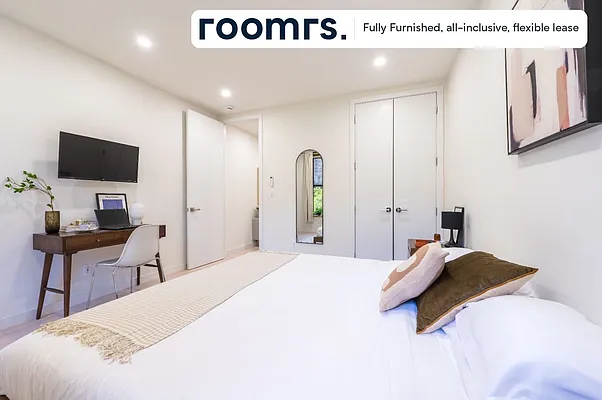 Bedroom, photo 6