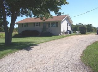 4216 McCauley Rd, Woodstock, IL 60098