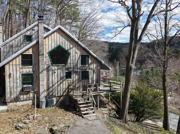 2603 North Pownal Road, Pownal, VT 05261-0102