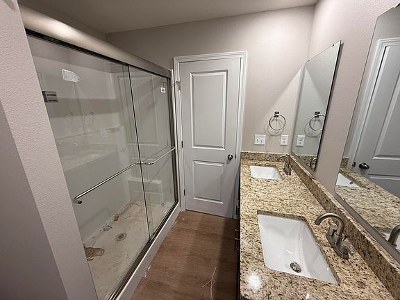 5th image of 3486 N Ohara Avenue