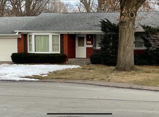 1818 45th St, Moline, IL 61265