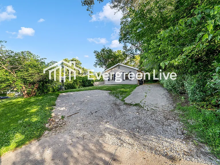 8833 Grant St — Photo 2