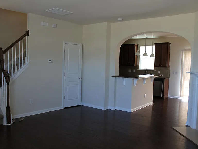 141 Leyton Loop #F — Photo 7
