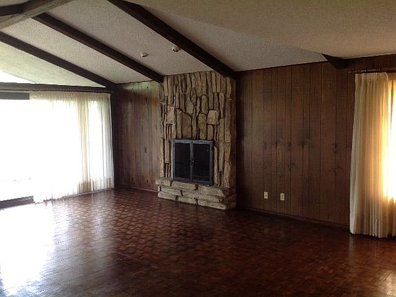 3rd image of 361 Englewood Dr