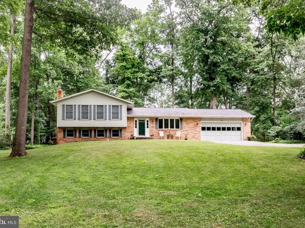 7113 Carmae Rd, Sykesville, MD 21784