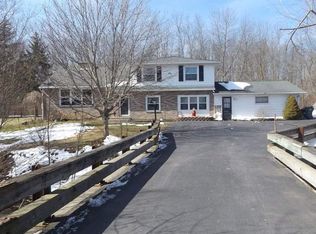 6326 Ward Rd, Sanborn, NY 14132