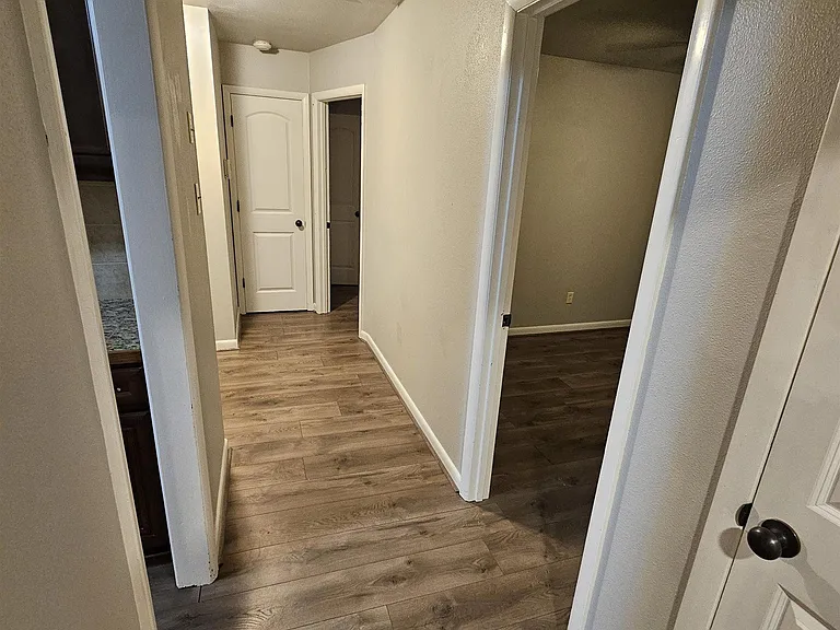 709 N Buchanan St — Photo 7