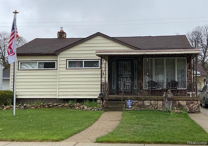 1st image of 3834 Woodrow Ave