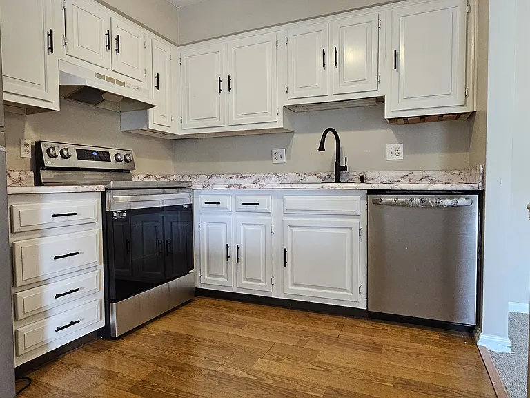 5275 Portland St #304 — Photo 17