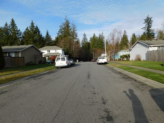 4th image of 710 89th Ave SE