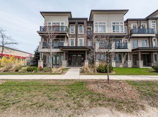 9621 Jane St #2, Vaughan, ON L6A4G5