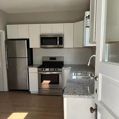 6764 Maplewood Ave — Photo 1