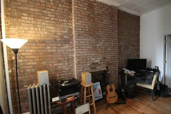 Rented by MNS | media 16