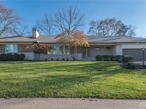 806 Pondway Rd, Dayton, OH 45419