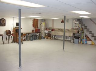 5477 Woodlawn Dr, Newburgh, IN 47630