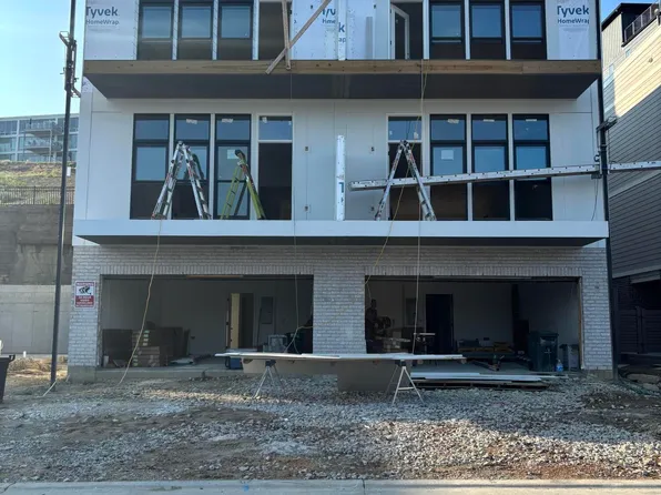 108 W 13th St, Newport, KY 41071