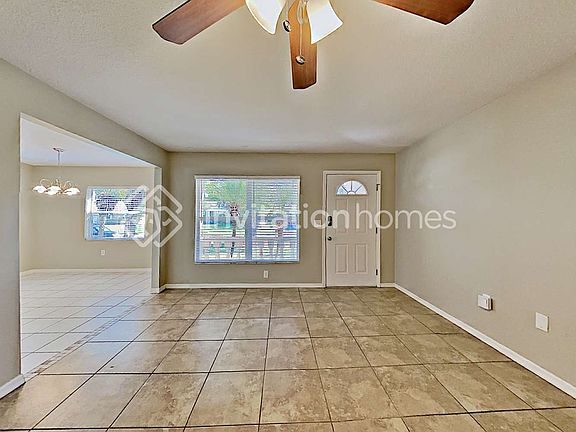 3rd image of 3924 Lancaster Dr