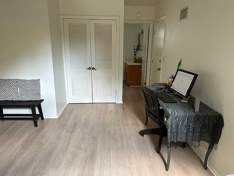 28313 Grundy Way — Photo 12